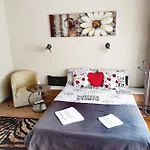 Old Town Cozy Flat
